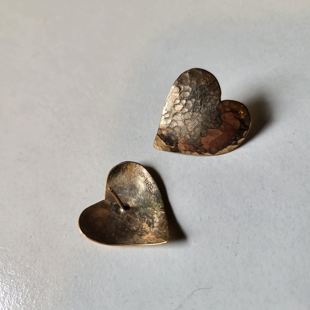 ERBA Hammered Heart Stud Earrings Women Gold Tone Textured Post Back - Picture 4 of 7